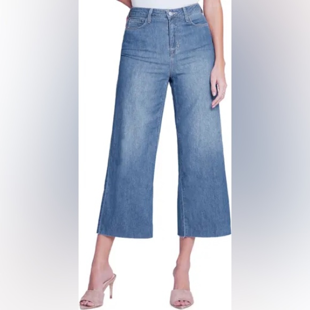 NWT L'AGENCE Danica High Rise Wide‎ Leg Raw Hem Jeans Size 30